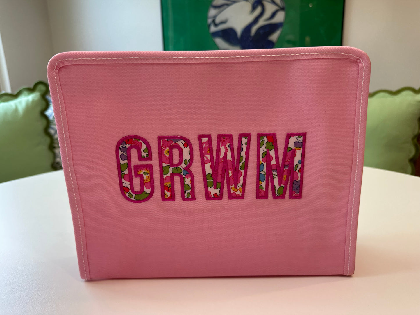 “GRWM” large TRVL roadie bag